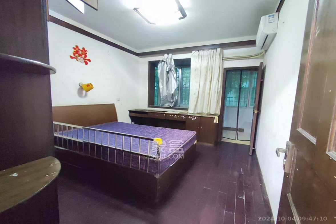 中南汽车世界  3室2厅2卫   1500.00元/月室内图