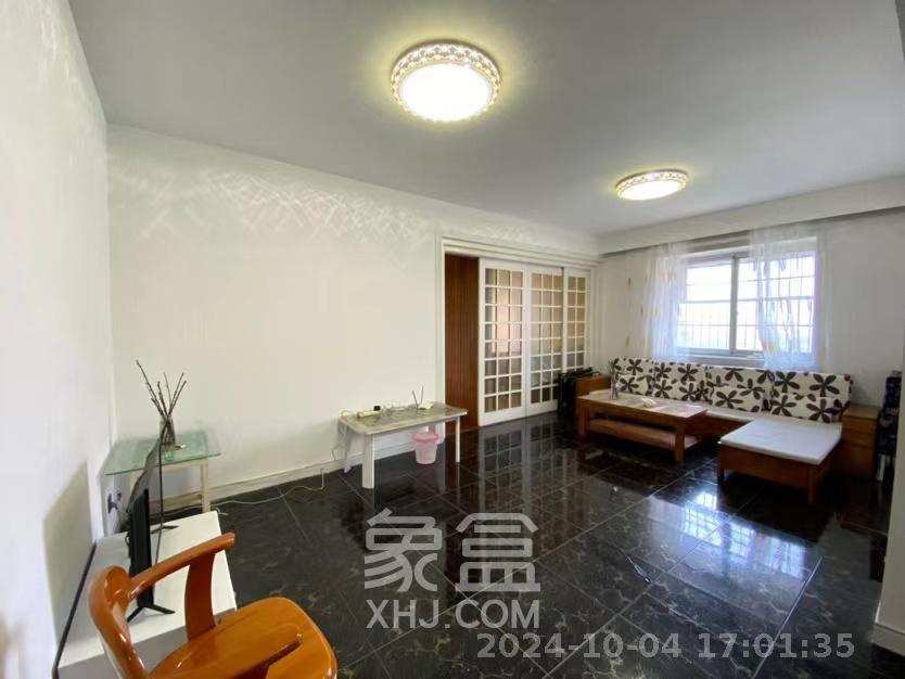 天心区公安分局宿舍（城南西路70号）  3室2厅1卫   2800.00元/月室内图1