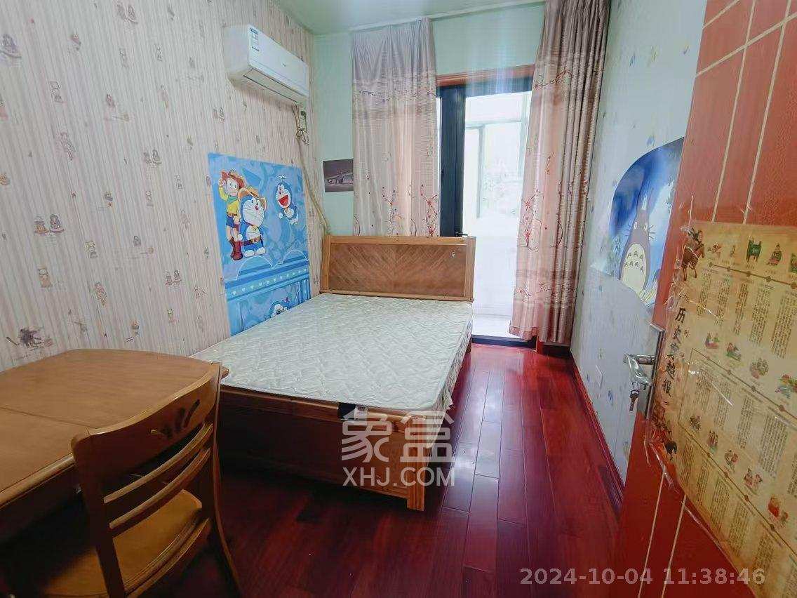 阳光100三期  2室2厅1卫    2200.0元/月室内图