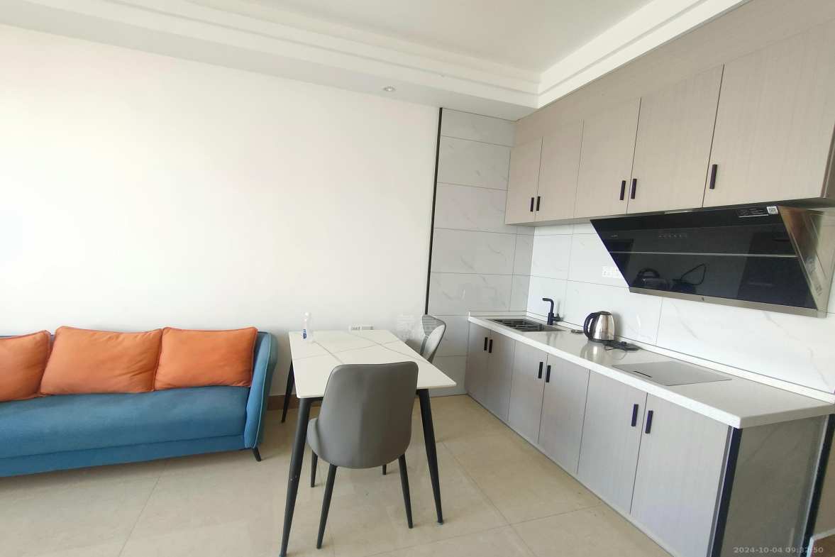 湘银星城  1室1厅1卫    1200.0元/月室内图