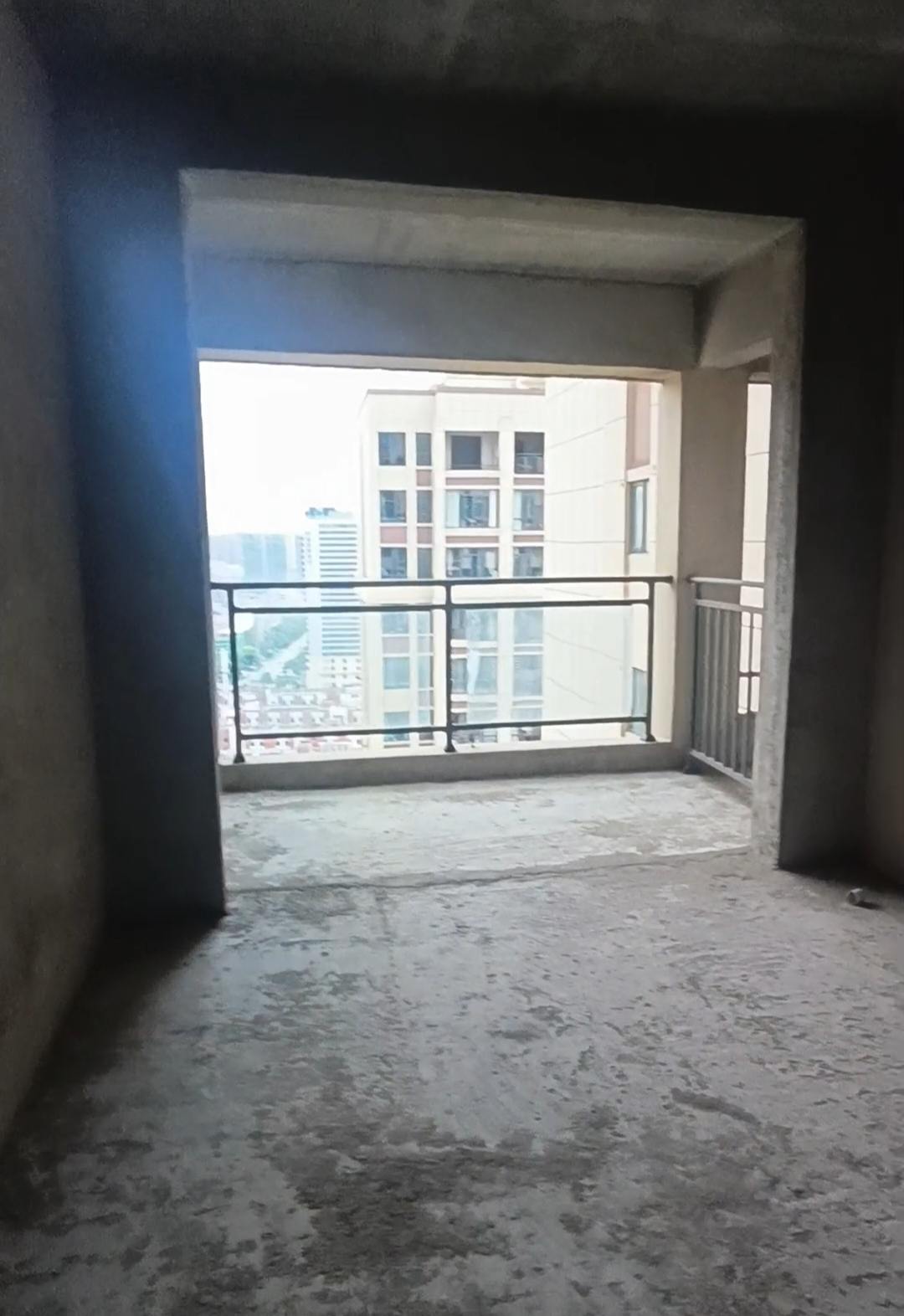 东城幸福里 0室0厅0卫 82.8万 东城幸福里 0室0厅0卫 82.8万客厅