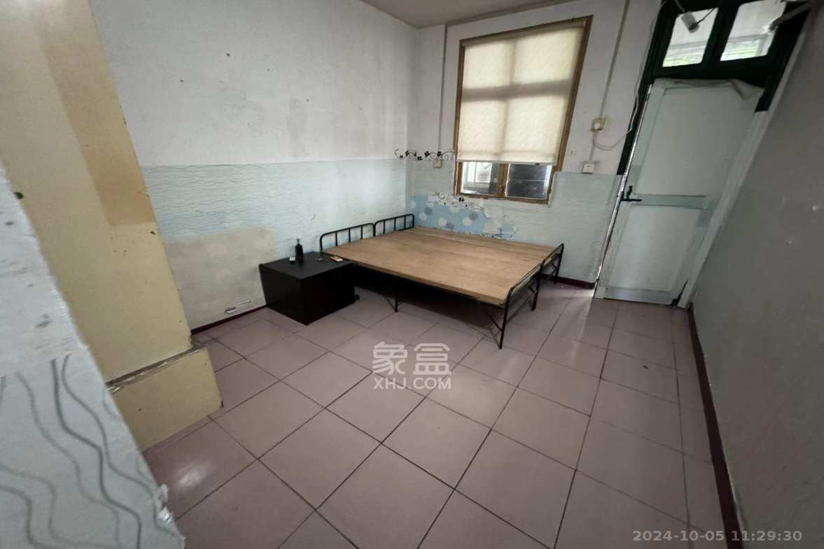 文艺村  2室1厅1卫    1700.0元/月室内图