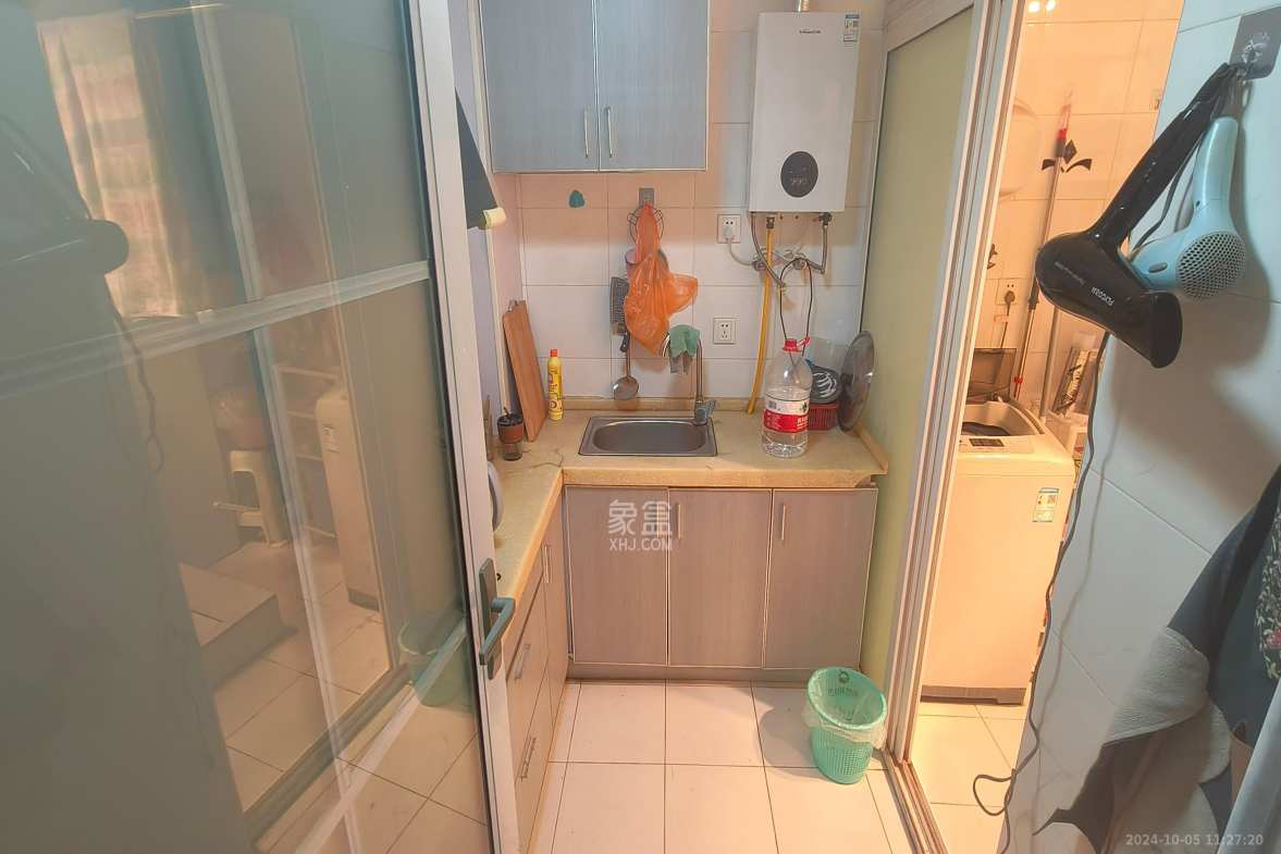 中江国际花城  1室1厅1卫    1600.0元/月室内图