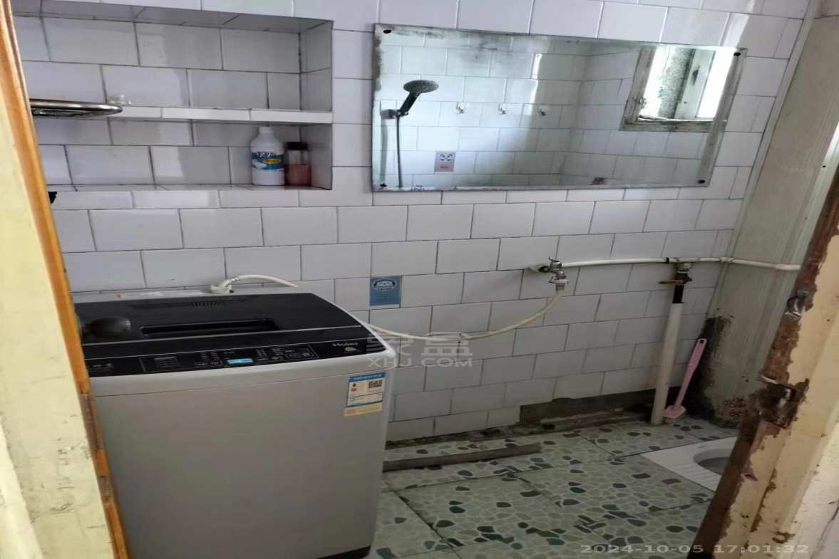 铁路小区  2室1厅1卫   800.00元/月室内图