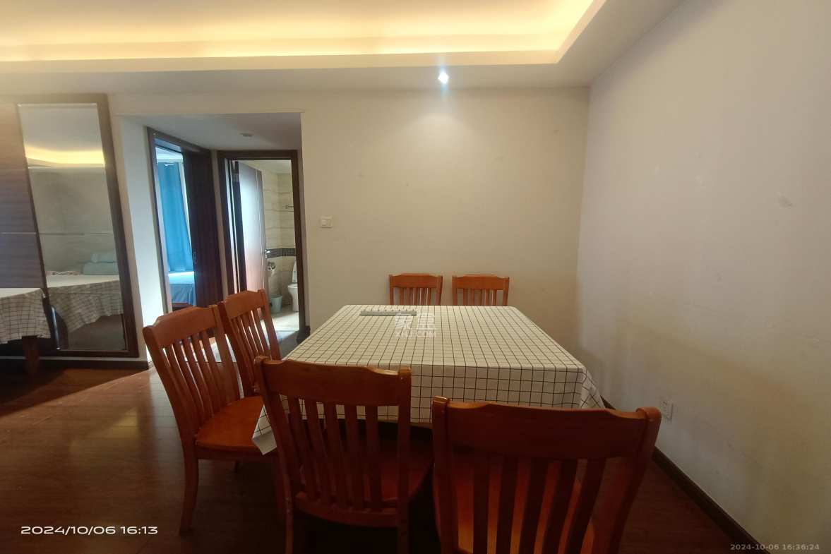 万科金域华府三四期  3室2厅1卫    2500.0元/月 万科金域华府三四期  3室2厅1卫    2500.0元/月室内图