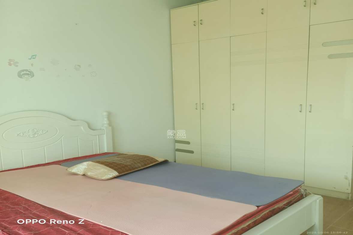 中南汽车世界 2室2厅1卫 1200.0元/月 中南汽车世界 2室2厅1卫 1200.0元/月室内图