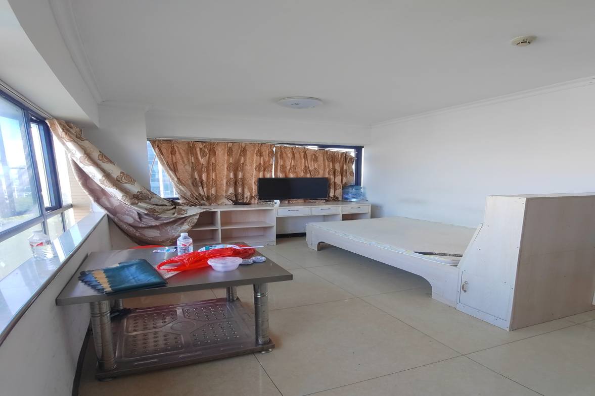 盛世时代广场 1室1厅1卫 1000.0元/月 盛世时代广场 1室1厅1卫 1000.0元/月室内图