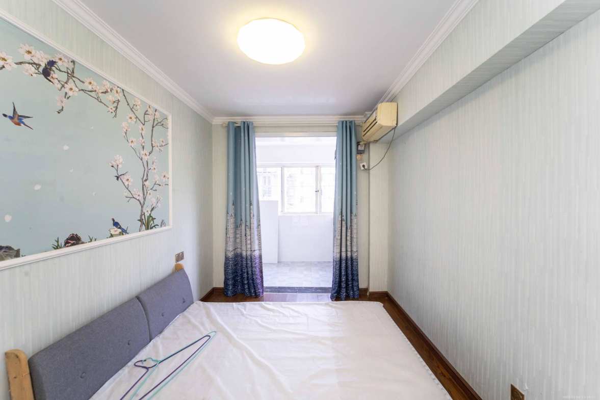 安泰新村  3室2厅2卫   2500.00元/月室内图