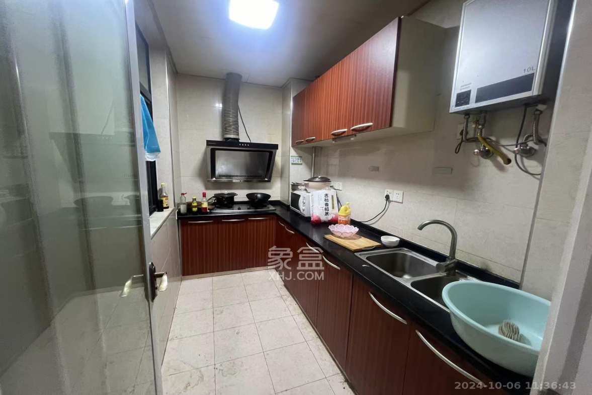 湘域城邦（湘域国际中心）  2室1厅1卫    3600.0元/月室内图