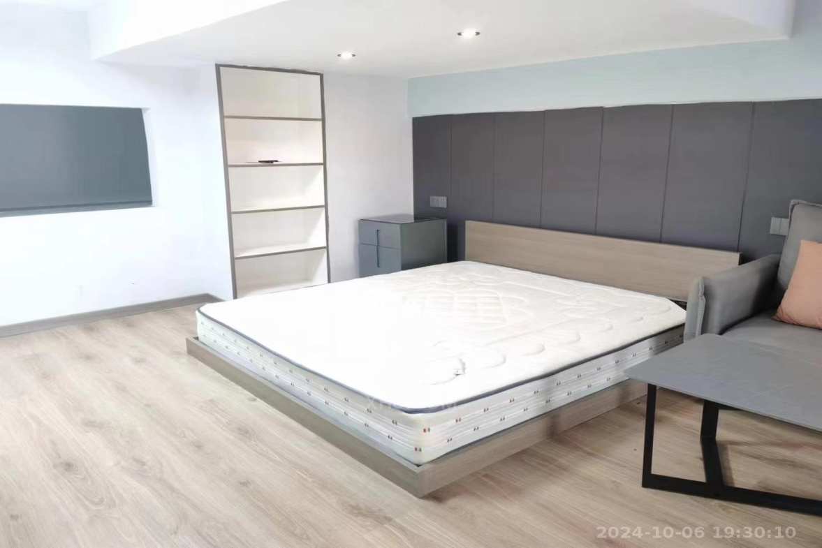 朗廷览江  1室1厅1卫   2200.00元/月室内图