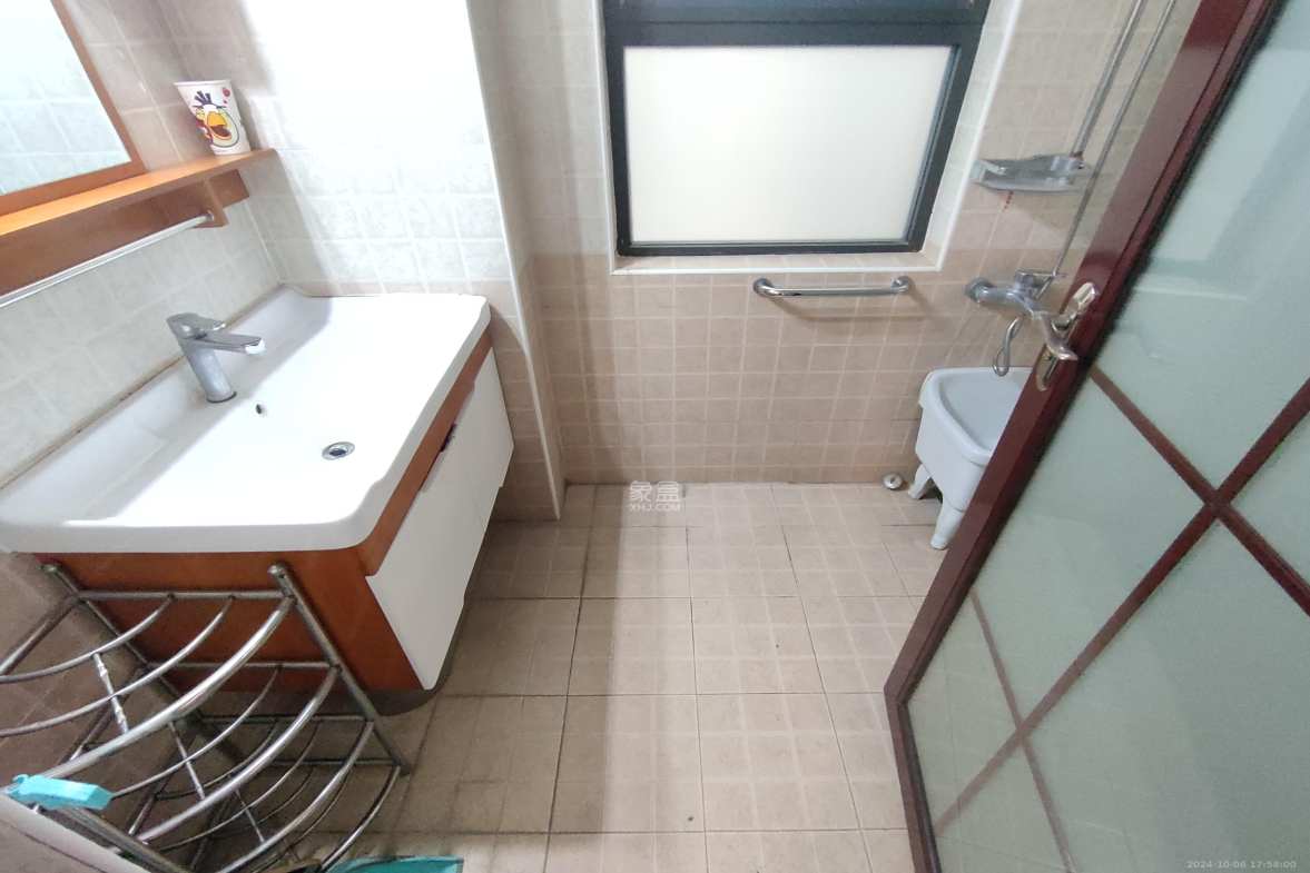 湘江雅颂居  2室2厅1卫   2200.00元/月室内图