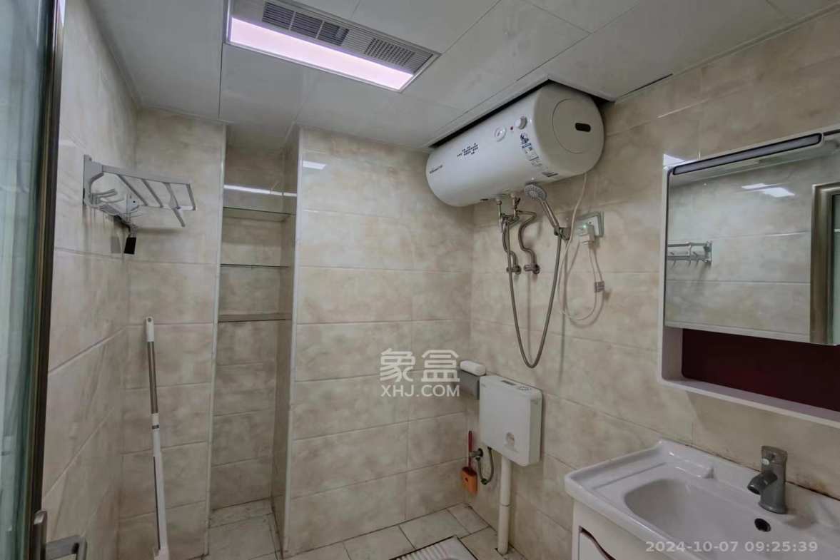 润和紫郡一期  1室1厅1卫   1300.00元/月室内图