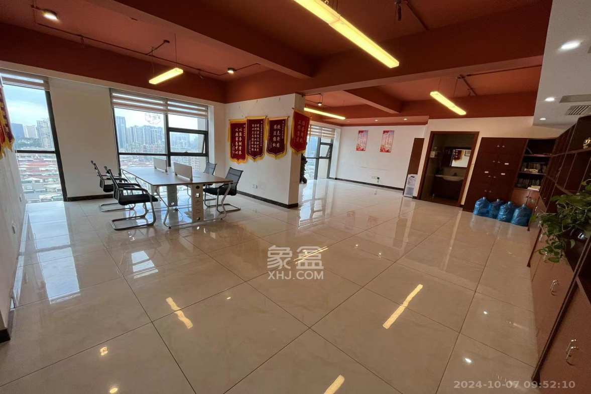 万坤图财富广场  1室0厅0卫   8500.00元/月室内图