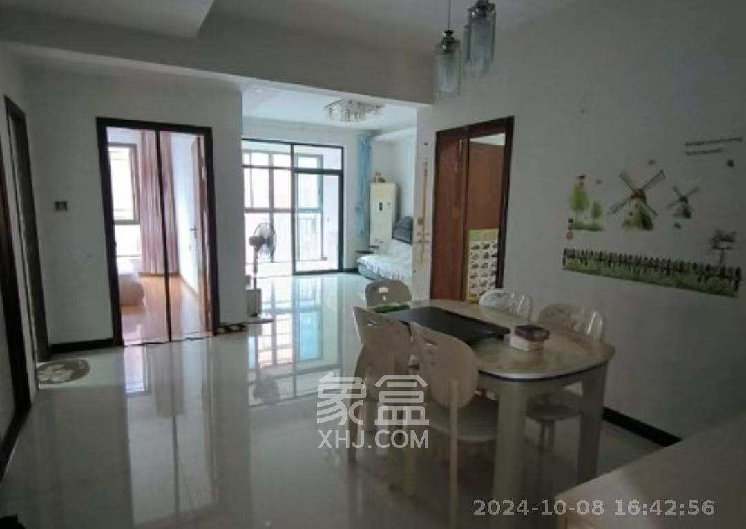 翡翠云天  2室2厅1卫    1800.0元/月室内图1