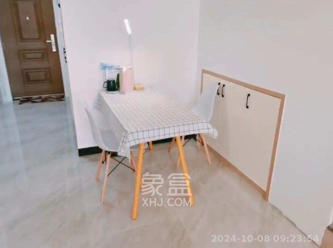 奥克斯滨仕花园（奥克斯洋湖广场/奥克斯中心）  1室1厅1卫   1799.00元/月室内图