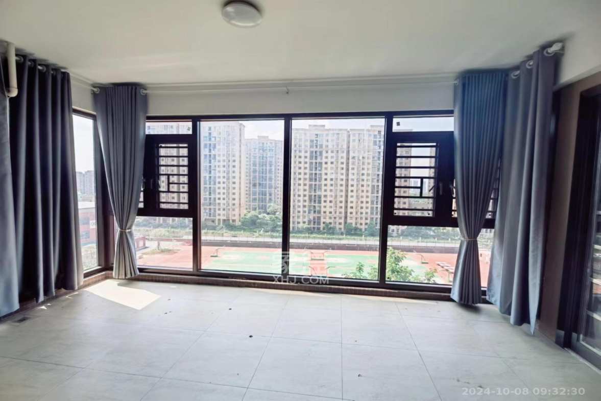 碧桂园公园壹号(凯怡茗苑) 5室2厅3卫 2500.0元/月 碧桂园公园壹号(凯怡茗苑) 5室2厅3卫 2500.0元/月室内图