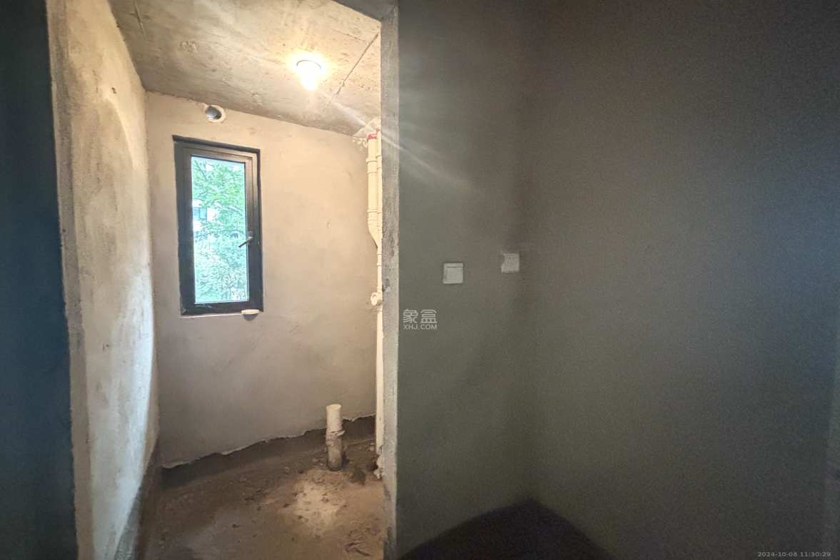 中交建发松雅院  4室2厅3卫    1800.0元/月室内图