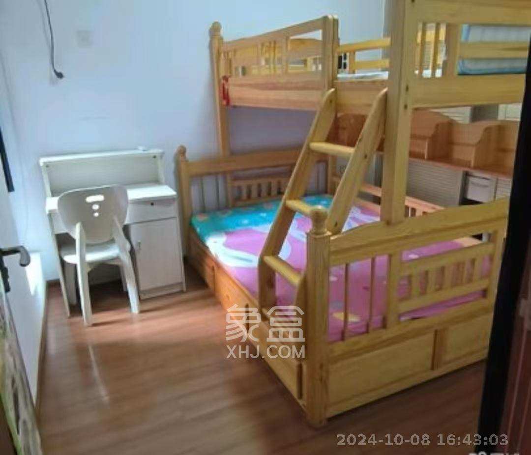 翡翠云天  2室2厅1卫    1800.0元/月室内图