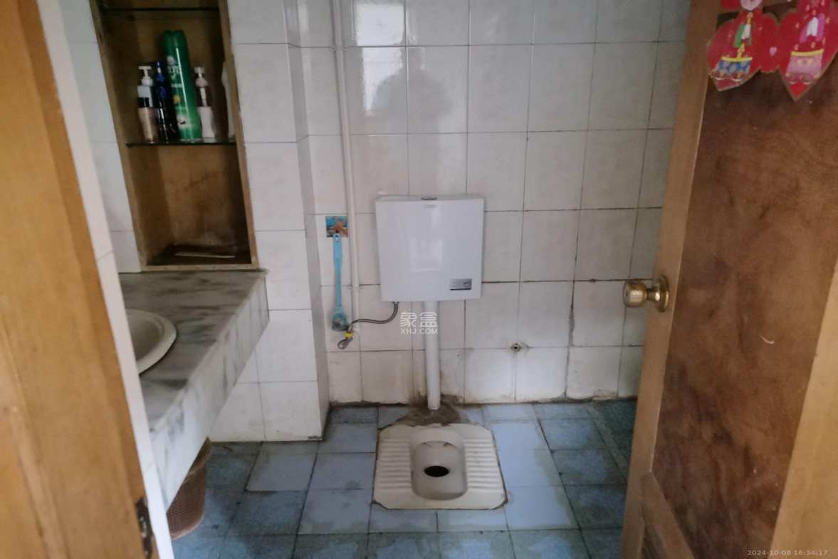 建华综合楼  2室2厅1卫   1400.00元/月室内图