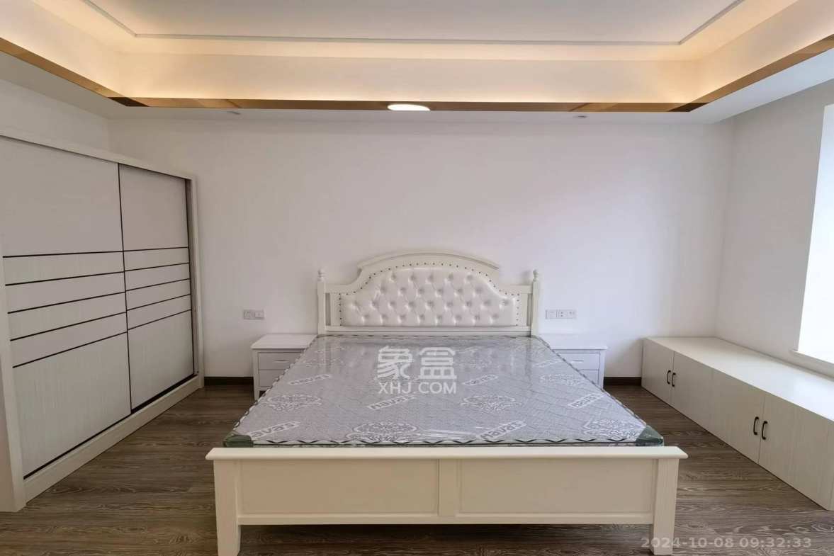 碧桂园公园壹号(凯怡茗苑) 5室2厅3卫 2500.0元/月 碧桂园公园壹号(凯怡茗苑) 5室2厅3卫 2500.0元/月室内图