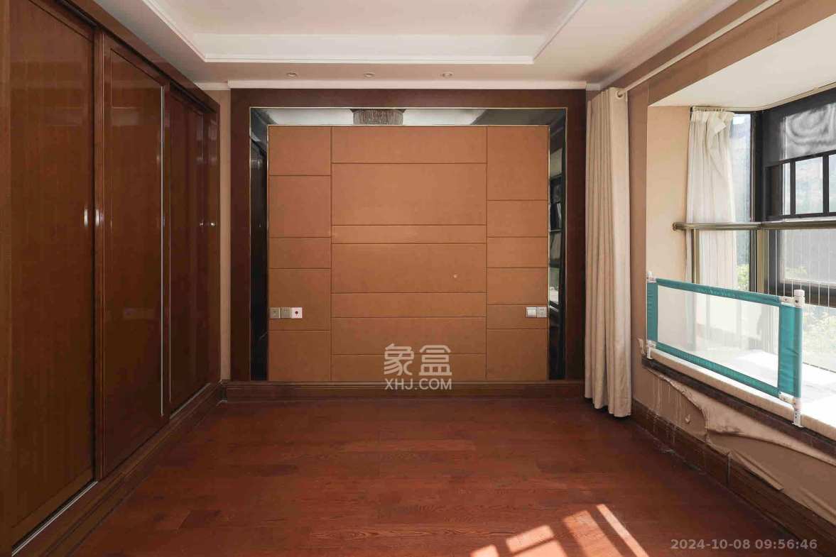 恒大御景天下城一期  3室2厅2卫   2800.00元/月室内图