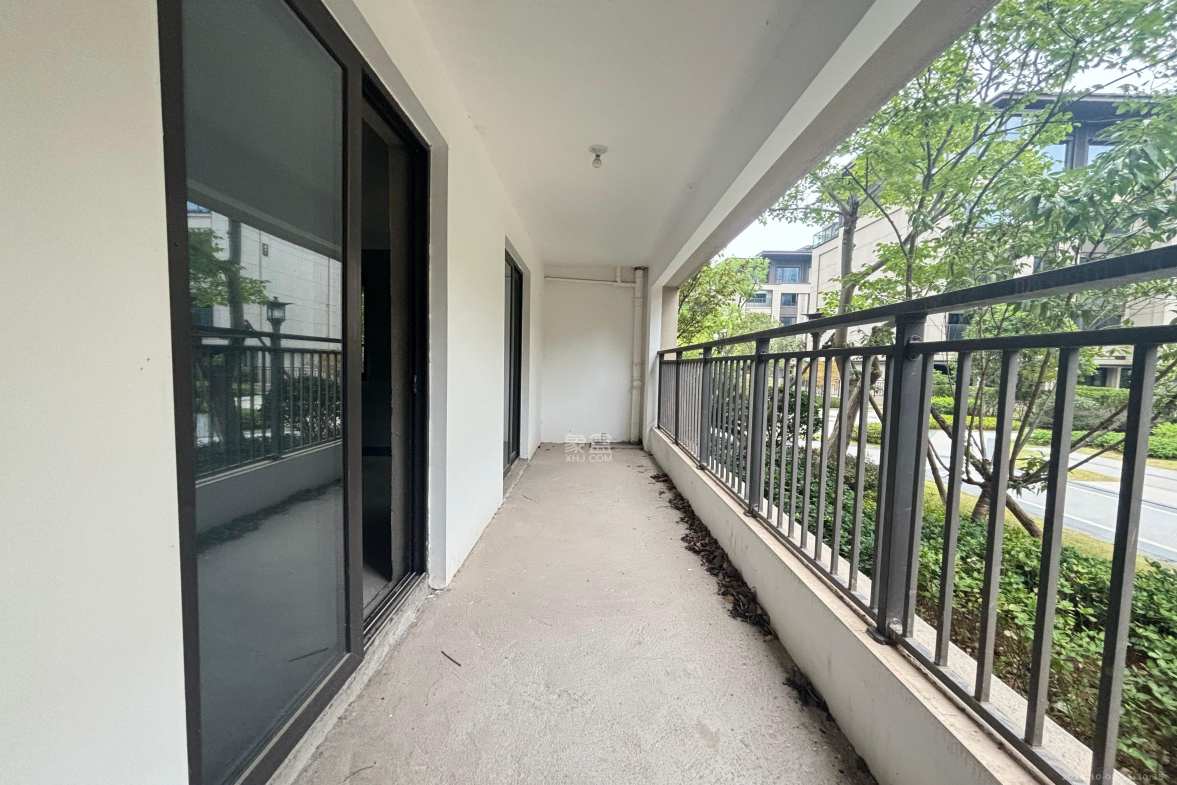 中交建发松雅院  4室2厅3卫    1800.0元/月室内图