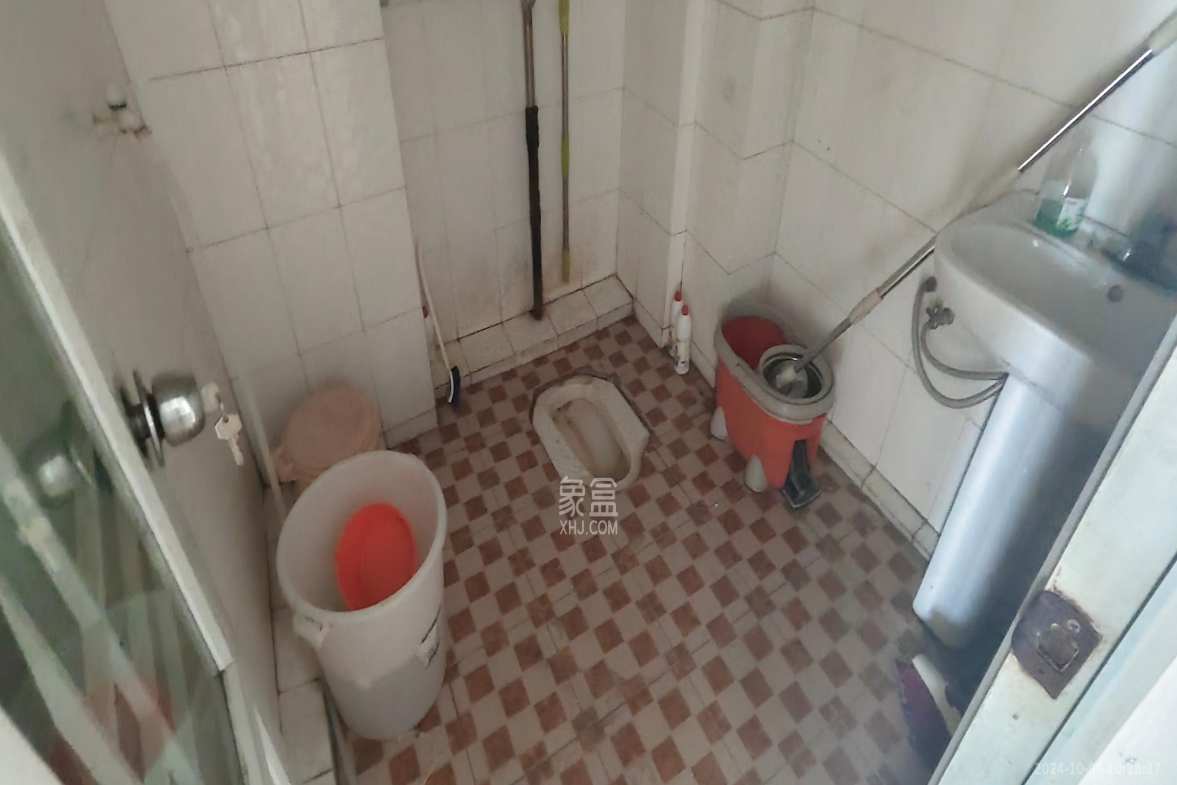 朝阳银座 1室1厅1卫 1800.0元/月 朝阳银座 1室1厅1卫 1800.0元/月室内图