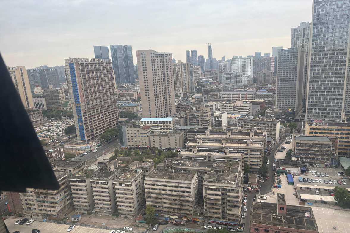 中天广场  1室1厅1卫   2300.00元/月室内图