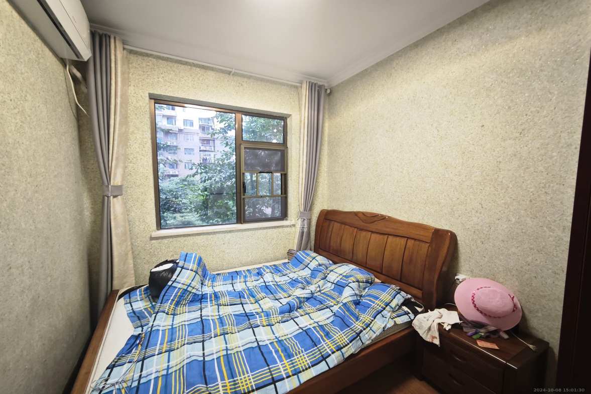 江山帝景哈佛  4室2厅2卫   2400.00元/月室内图