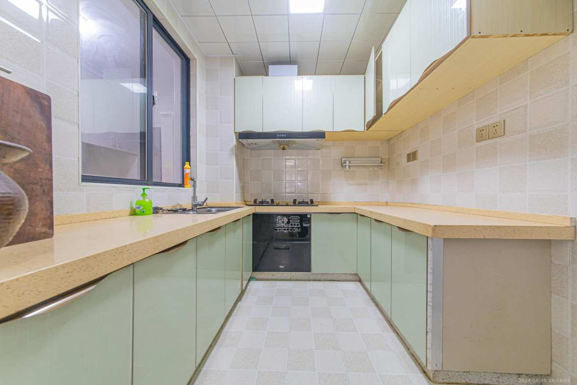 中建芙蓉嘉苑  3室1厅1卫    2200.0元/月室内图