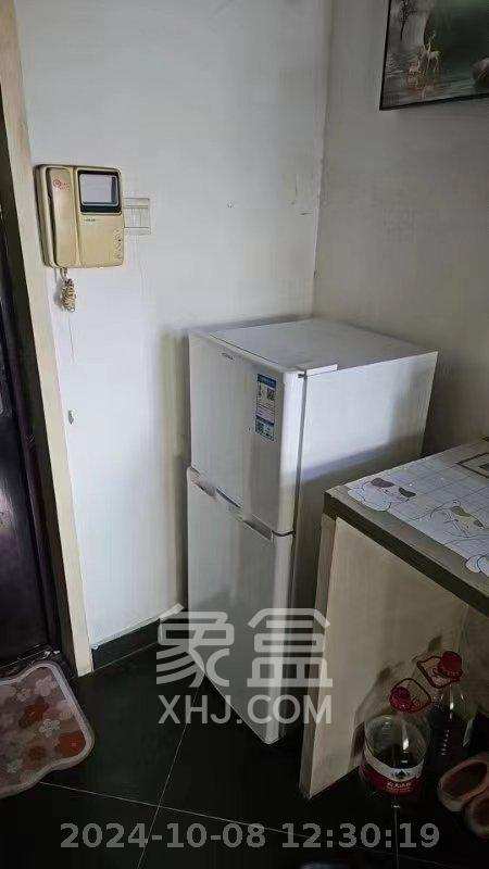 未来蜂巢  1室1厅1卫   800.00元/月室内图