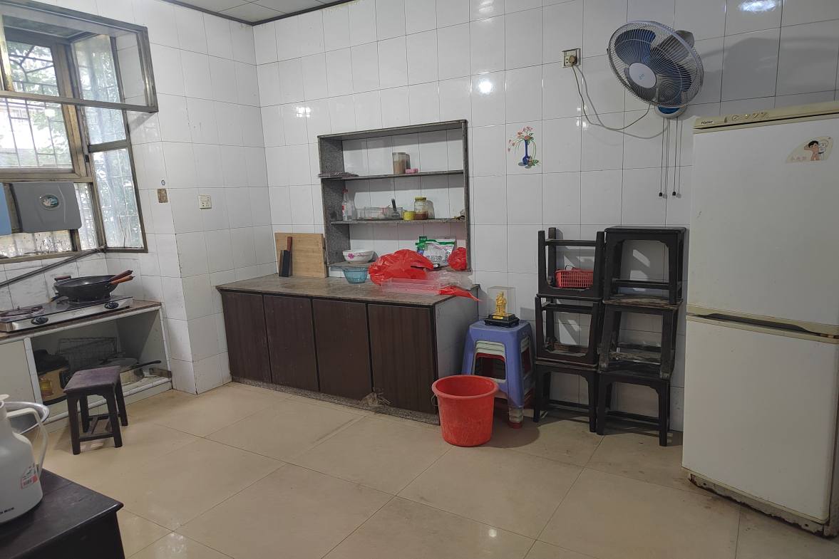 冶金局小区 3室1厅1卫 1000.0元/月 冶金局小区 3室1厅1卫 1000.0元/月室内图