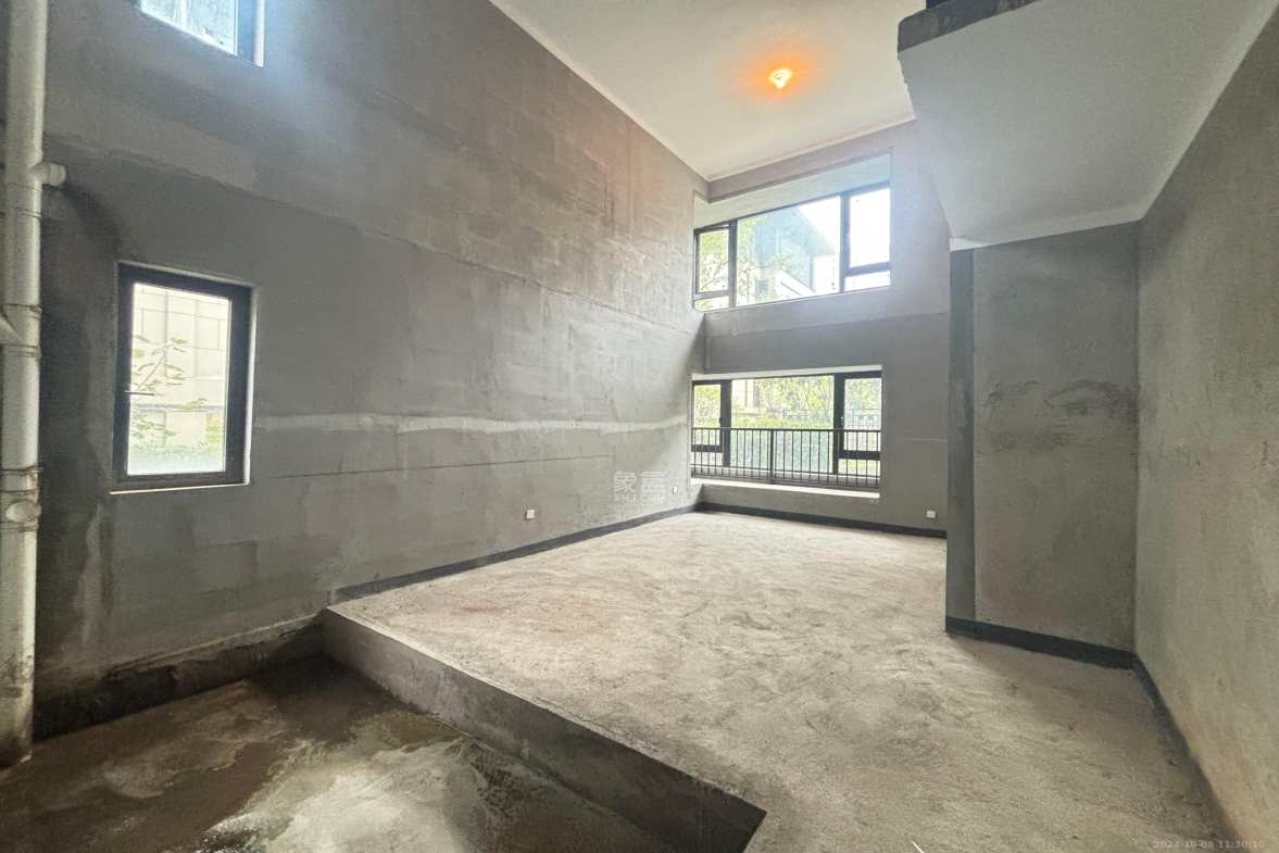 中交建发松雅院  4室2厅3卫    1800.0元/月室内图