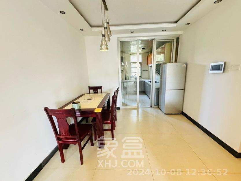 郡原居里  3室2厅1卫   1700.00元/月室内图