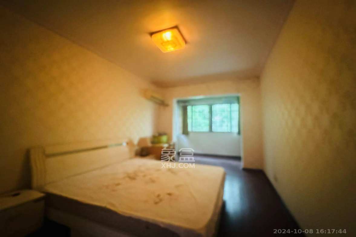 富绿新村  4室2厅2卫   1800.00元/月室内图