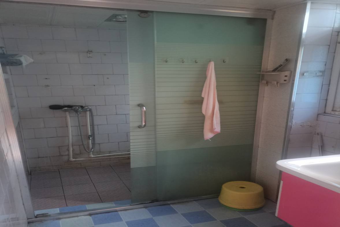 轻纺局家属院  3室1厅1卫    850.0元/月室内图