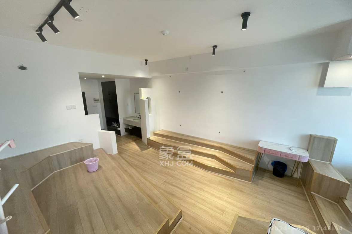 YO领域(领御大厦) 1室1厅1卫 2000.0元/月 YO领域(领御大厦) 1室1厅1卫 2000.0元/月室内图