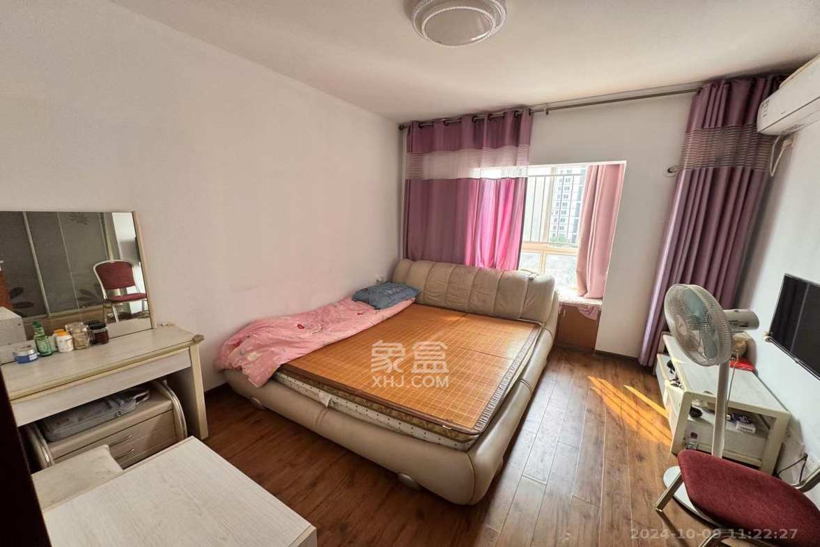 先锋水韵花都  3室2厅2卫    2500.0元/月室内图