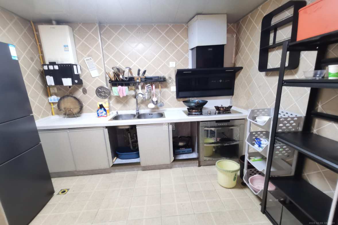东方之珠  3室2厅2卫   3200.00元/月室内图