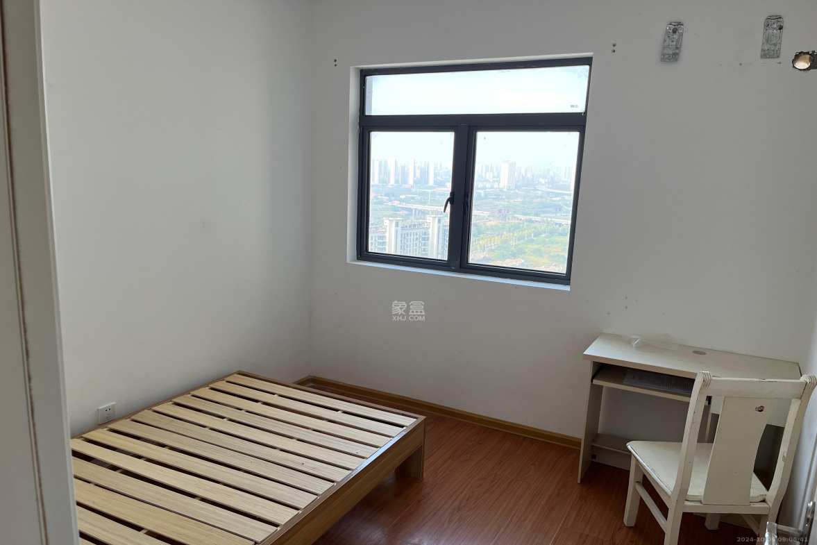 中交中央公园D4区  3室2厅1卫   2700.00元/月室内图