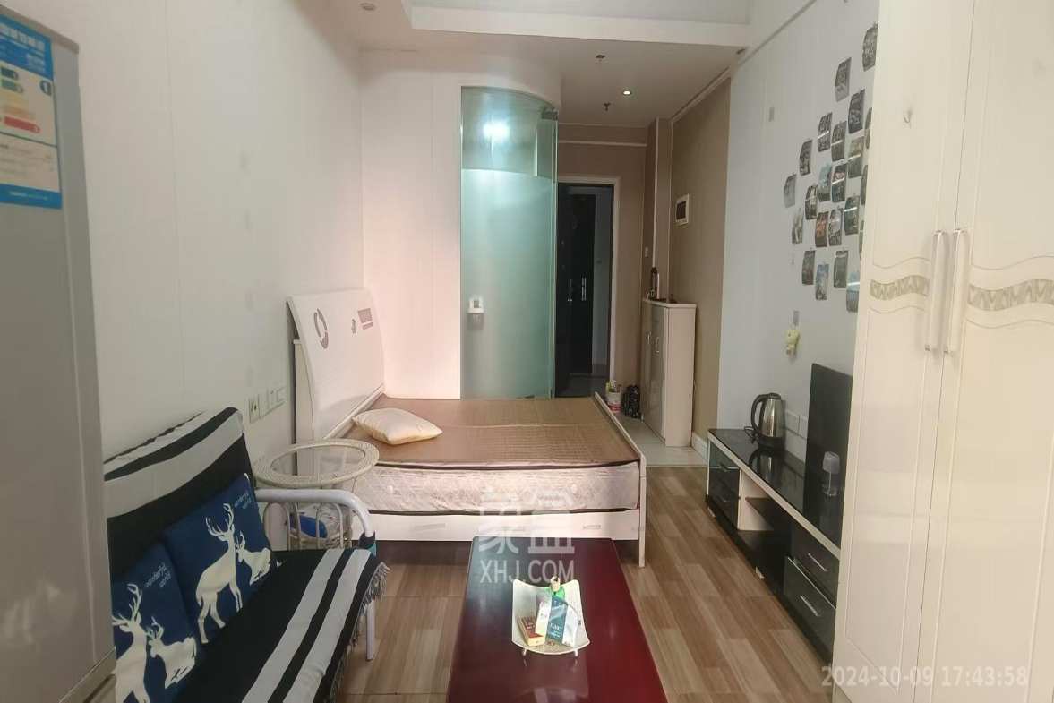 水岸世景  1室1厅1卫   1100.00元/月室内图