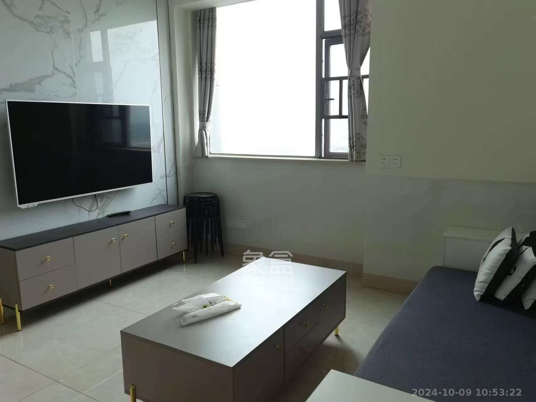 长房八方里（长房公园里）   58.0㎡      2400.0元/月