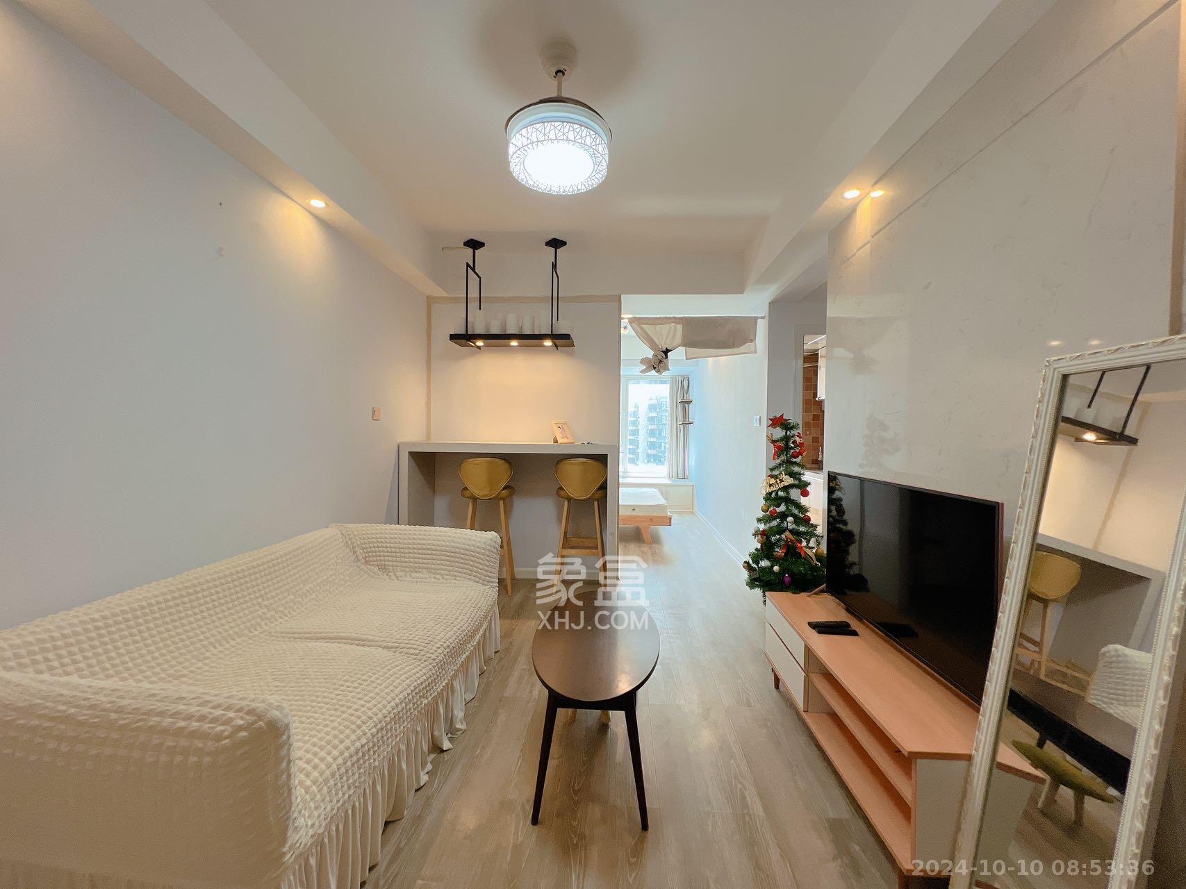 北辰三角洲E3区  1室1厅1卫    2400.0元/月