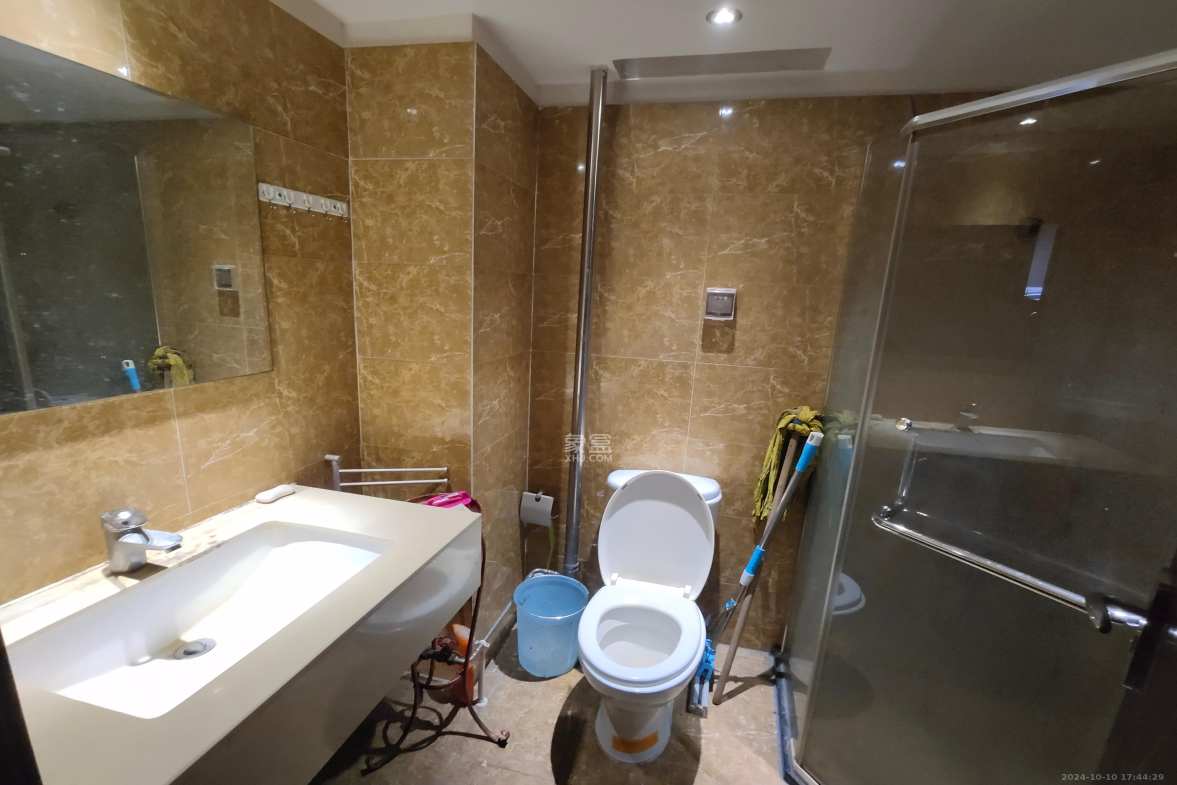 东塘瑞府 1室1厅1卫 1600.0元/月 东塘瑞府 1室1厅1卫 1600.0元/月室内图