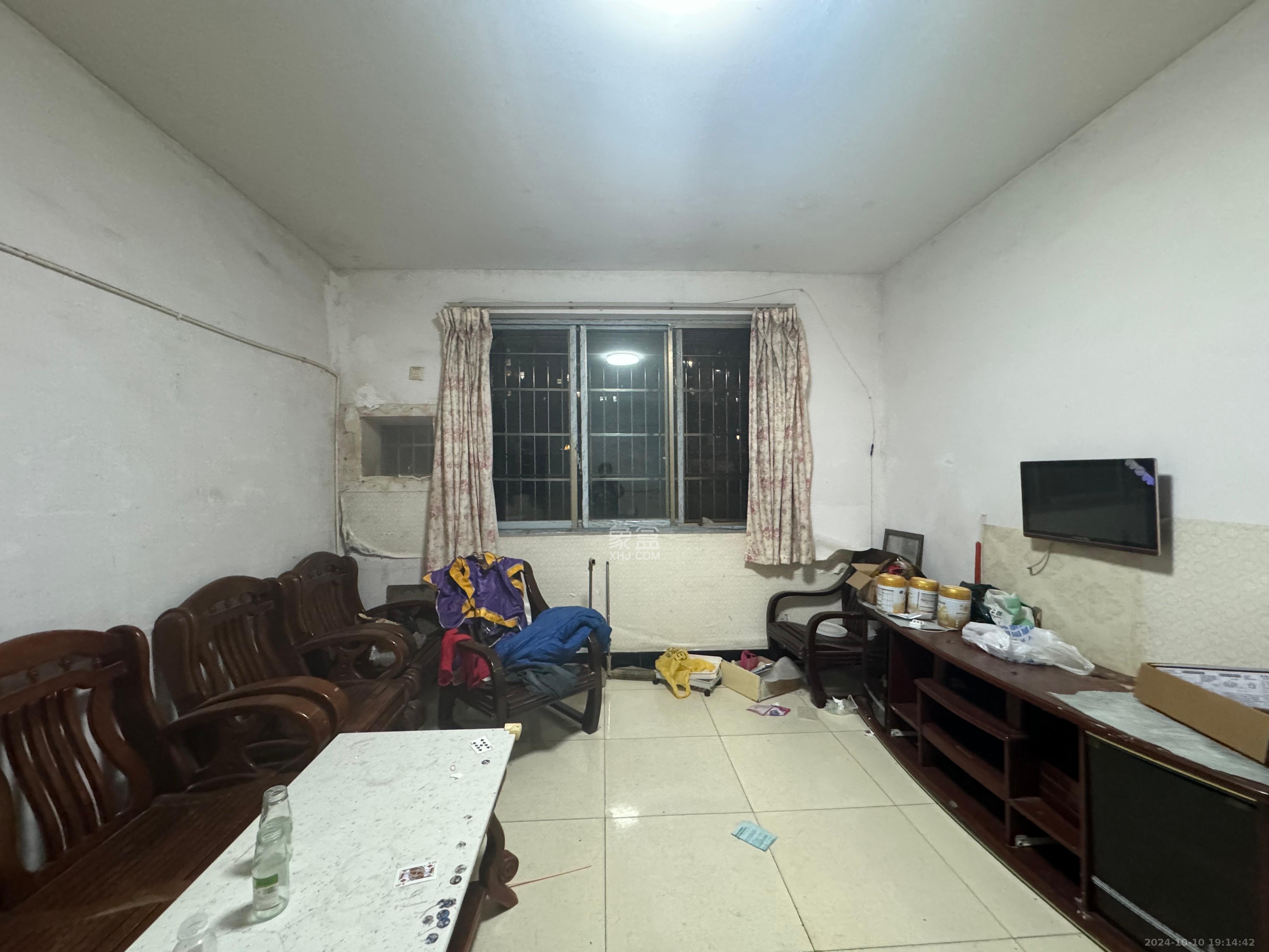 湘湖一村（三湘五金水暖机电市场）  3室2厅1卫    1500.0元/月