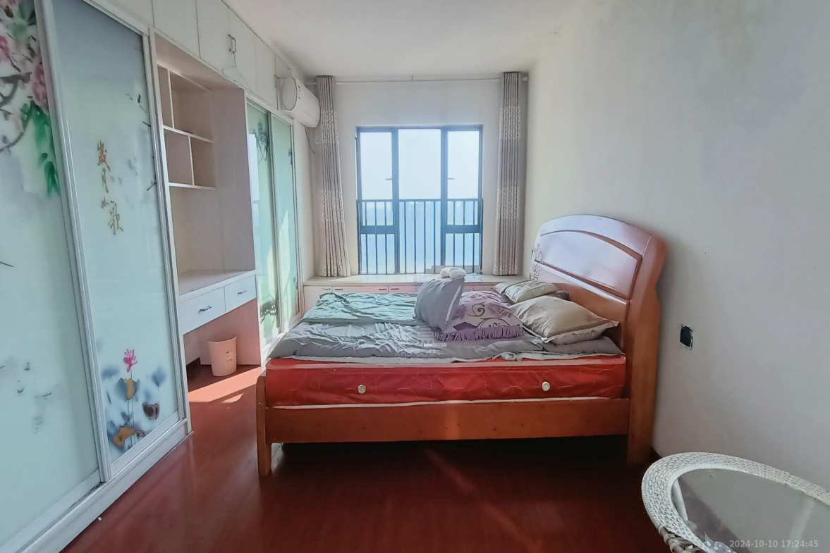 三一歌雅郡  4室2厅2卫    2100.0元/月室内图