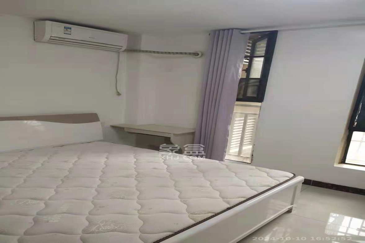 枫华府第  1室1厅1卫   1350.00元/月室内图