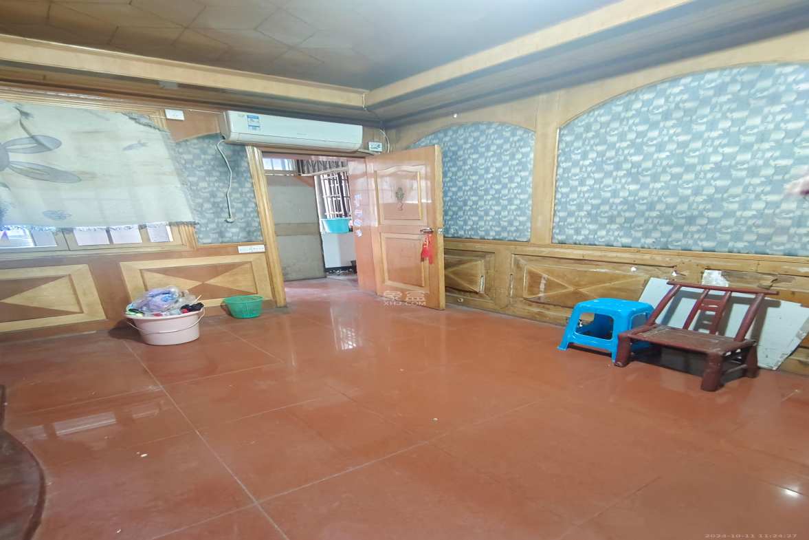 环城堤综合楼（产权如意街综合楼）  2室1厅1卫   1900.00元/月室内图