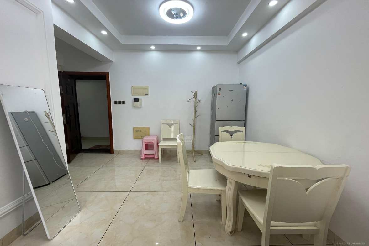 中建御山和苑  1室1厅1卫   1680.00元/月室内图