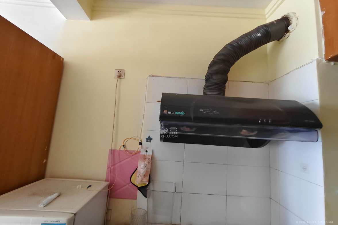 颐美会现代城 1室0厅0卫 1800.0元/月 颐美会现代城 1室0厅0卫 1800.0元/月室内图